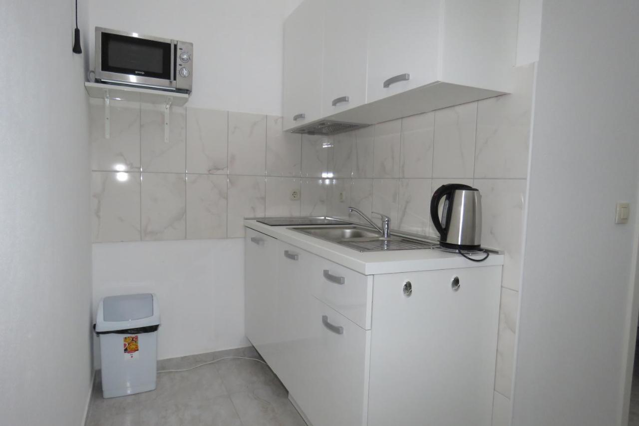 Apartments Caleta Baska Voda Ngoại thất bức ảnh